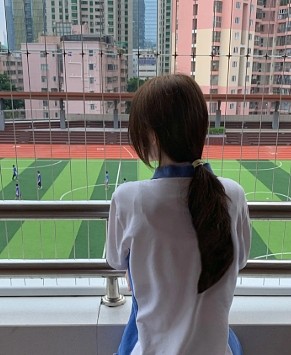 小学生遗书称写不会英语单词“被嘲笑胖”，母亲起诉英语老师被法院驳回（组图） - 1