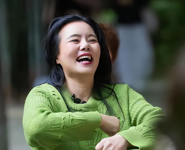 50岁龚琳娜独居深山,房子后面是一片坟地,离婚后养猫为伴不害怕(组图) - 8