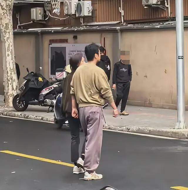 卓伟又爆大瓜！明星夫妻反目，分居2年闹离婚，靳东、吴奇隆躺枪（组图） - 11