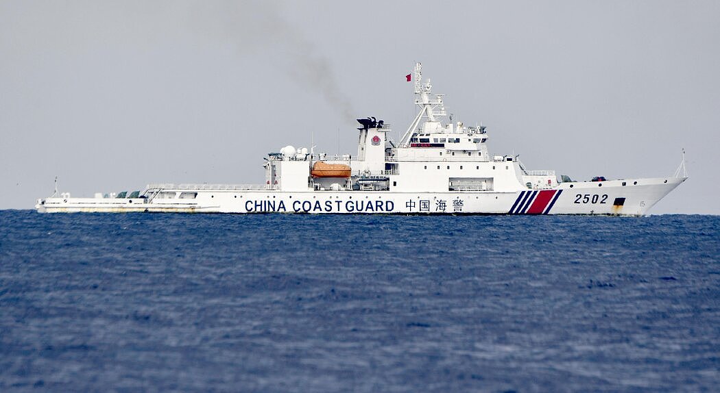 纽时:中国海警在钓鱼岛周边巡航,当局警告国民避免前往日本(组图) - 1