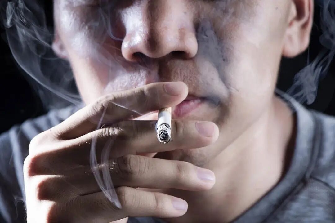 为什么有的人每天一包烟,活到90也没得肺癌?(组图) - 1