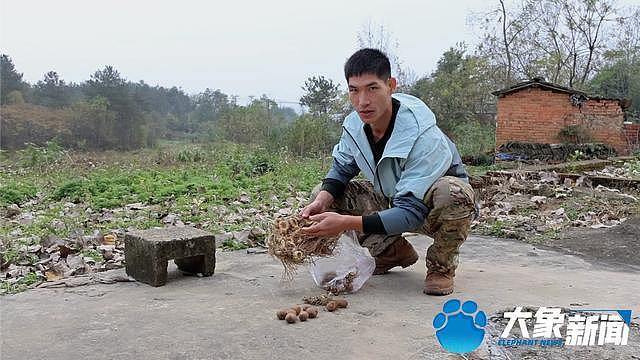 退伍特种兵参加荒野求生30天后退赛:动物吓跑没法打猎(组图) - 5
