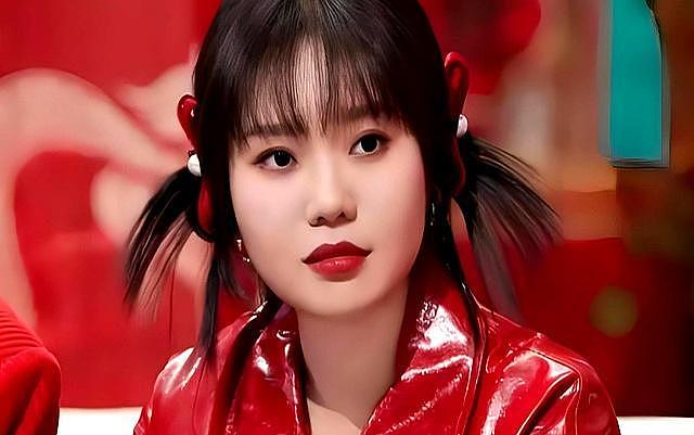 没成想“塌房失败”的李雪琴给所有人上了一课！她可不止北大才女（组图） - 2