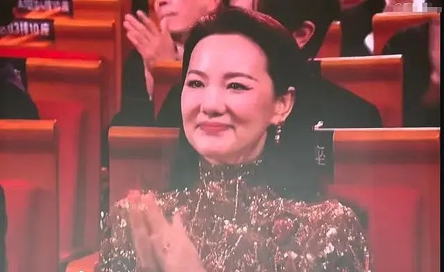 金鸡奖成“照妖镜”,宋佳被倪萍嘲讽,饺子导演缺席,太多人破防(组图) - 2