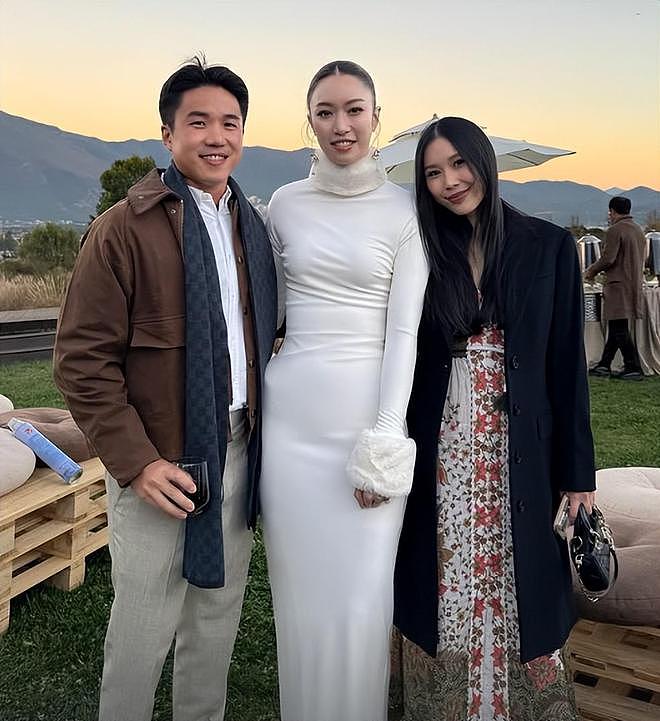 霍启仁婚礼现场：携泰国妻子敬酒载歌载舞，霍家全体亮相（视频/组图） - 15