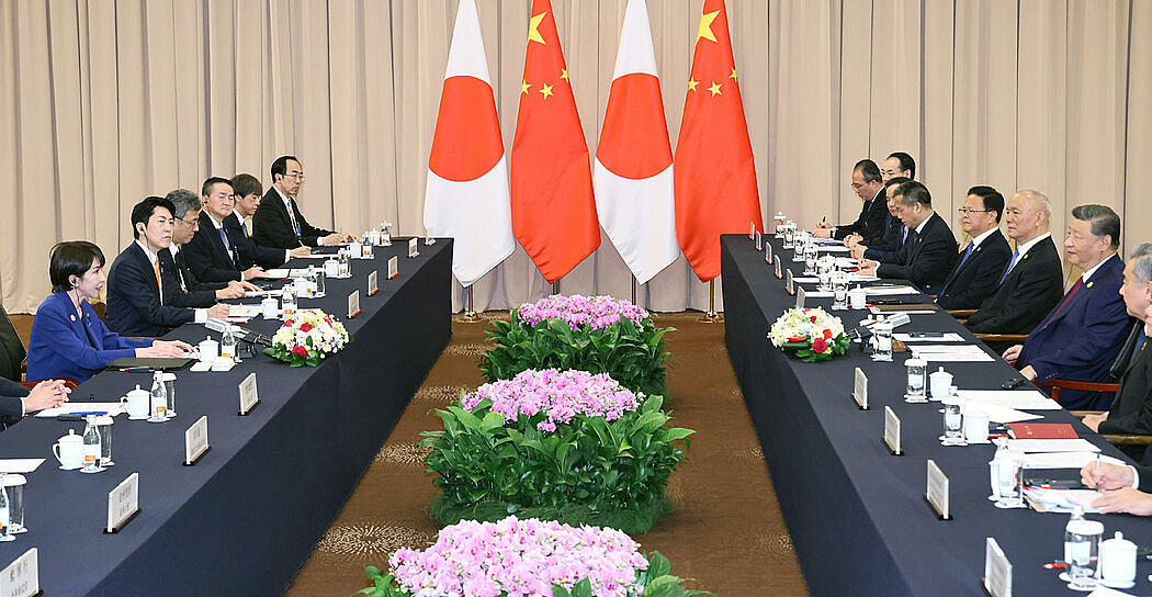 纽时:中国海警在钓鱼岛周边巡航,当局警告国民避免前往日本(组图) - 2