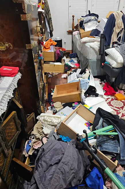 “亚裔家里都有巨款？”中餐馆老板遭闯空门，夜里枕着棒球棒睡觉；连买好几把枪：只有这样才会尊重（组图） - 1