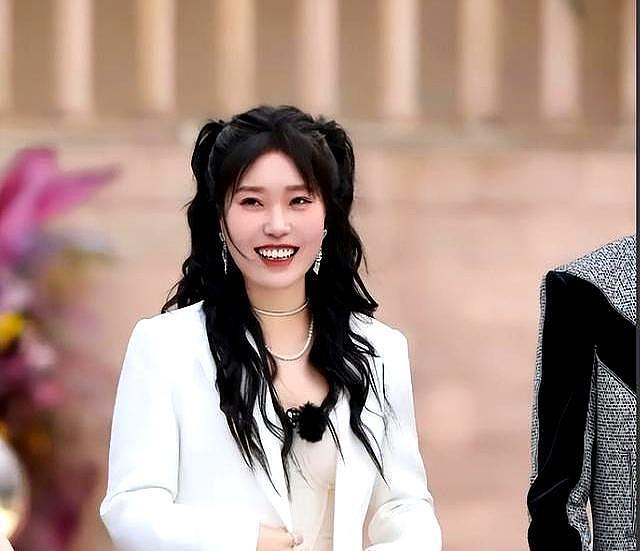 没成想“塌房失败”的李雪琴给所有人上了一课！她可不止北大才女（组图） - 7