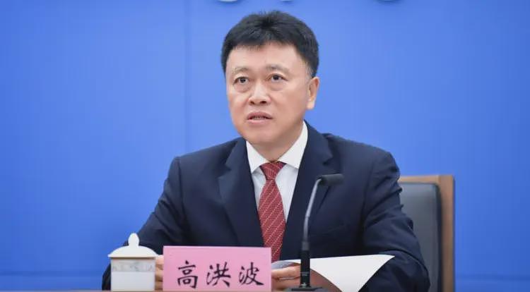 “网红书记”高洪波以1小时48分跑完半马，履新一个月多次现身公开体育活动，抖音账号已有35万粉丝（组图） - 1