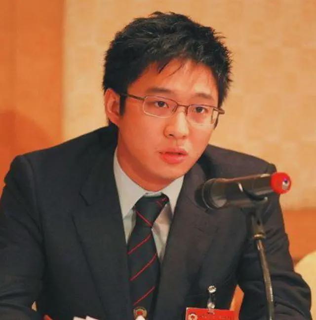 出轨女友闺蜜、酒驾被退学，霍启仁刚结婚，就被扒了个底朝天（组图） - 22