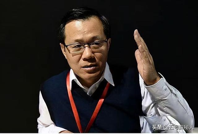 揭陈晓离婚内幕9个月后,卓伟再爆离婚瓜,直言夫妻二人反目成仇(组图) - 1