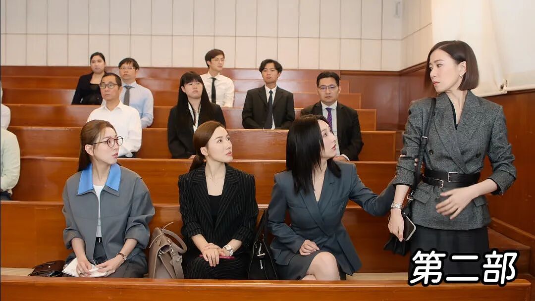 【时尚】从百元到大牌,《新闻女王2》的职场穿搭,每种预算都能找到参考(组图) - 6