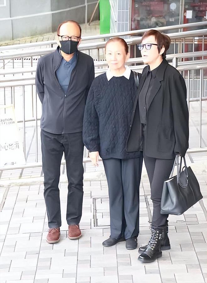 许绍雄出殡众星相送，78岁林子祥双眼含泪，佘诗曼哭着脸奔赴灵堂（组图） - 10