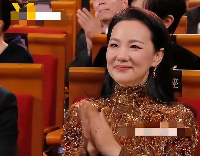 金鸡奖红毯这一夜，50岁蒋勤勤秒了内娱一堆排骨精（组图） - 18