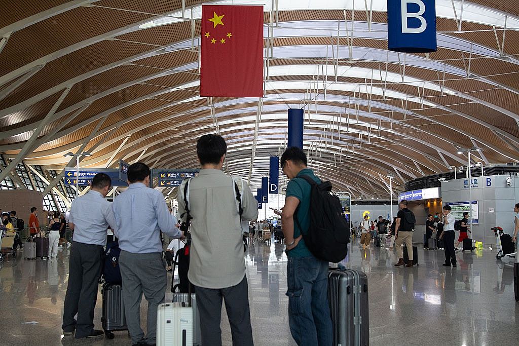 外交部提醒中国公民暂停赴日!分析员:已取消49万张赴日机票(组图) - 1