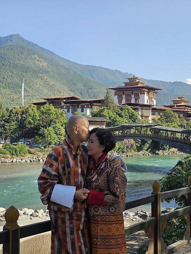 弥补遗憾!港圈恩爱夫妻不丹拍婚照,男方四度患癌(组图) - 4
