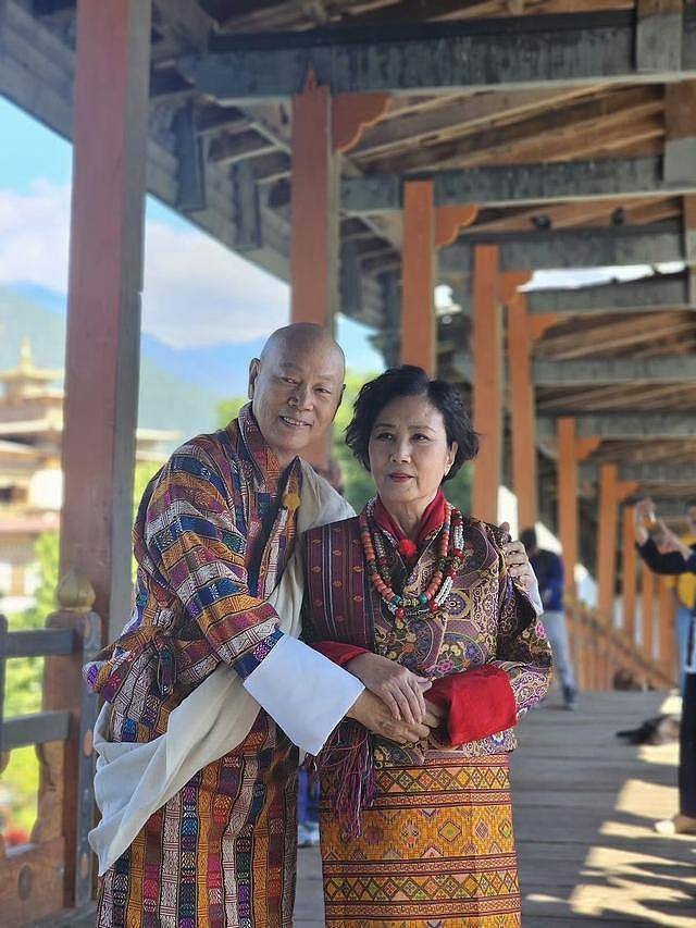 弥补遗憾!港圈恩爱夫妻不丹拍婚照,男方四度患癌(组图) - 5