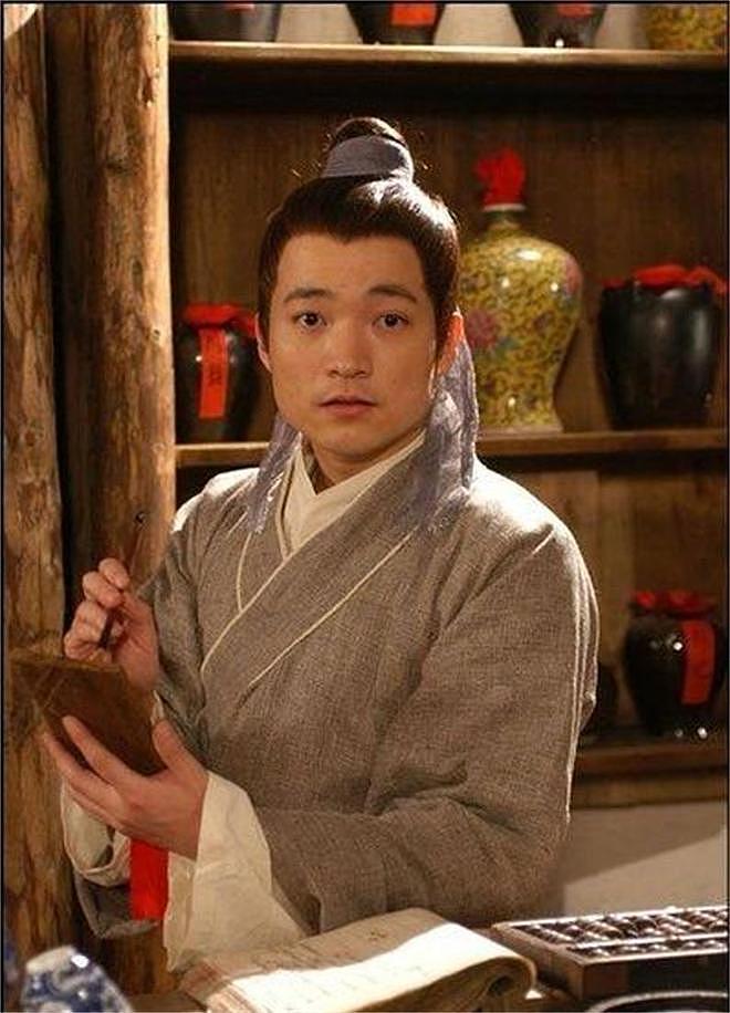 喻恩泰被曝离婚2年前转移300箱茅台?“吕秀才”儒雅人设崩塌(组图) - 6