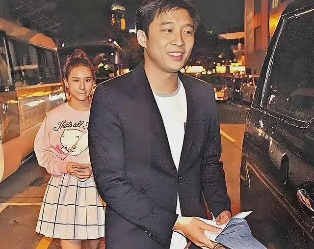 出轨女友闺蜜、酒驾被退学，霍启仁刚结婚，就被扒了个底朝天（组图） - 26