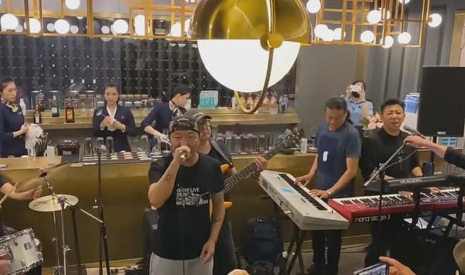 陈羽凡吸毒7年后环大陆复出,泰国开演唱会,胡海泉或合体惹争议(组图) - 15
