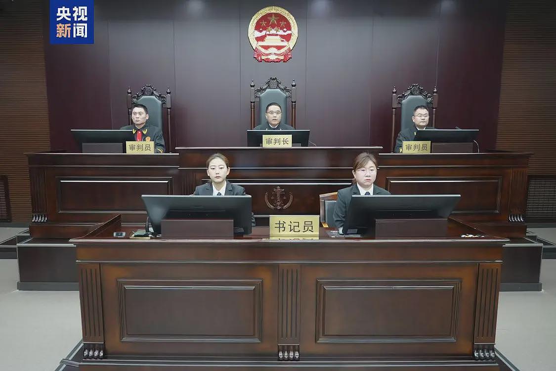 受贿1.17亿，落马副部李显刚被判无期（组图） - 2