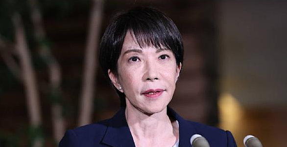 中国央视:高市早苗在日本侵略战争、慰安妇、参拜靖国神社等问题上屡屡触碰红线,劣迹斑斑(组图) - 1