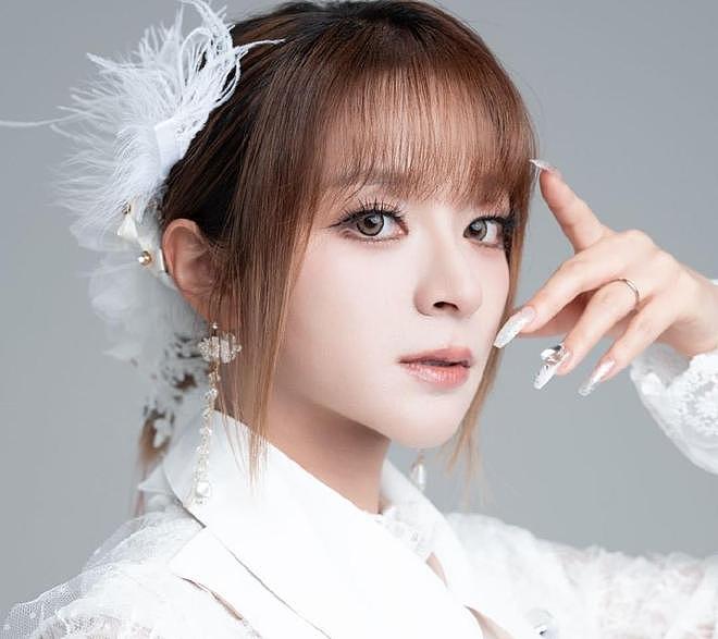 女歌手美依礼芽发文，公开支持“一个中国”，目前个人IP仍在日本（组图） - 1