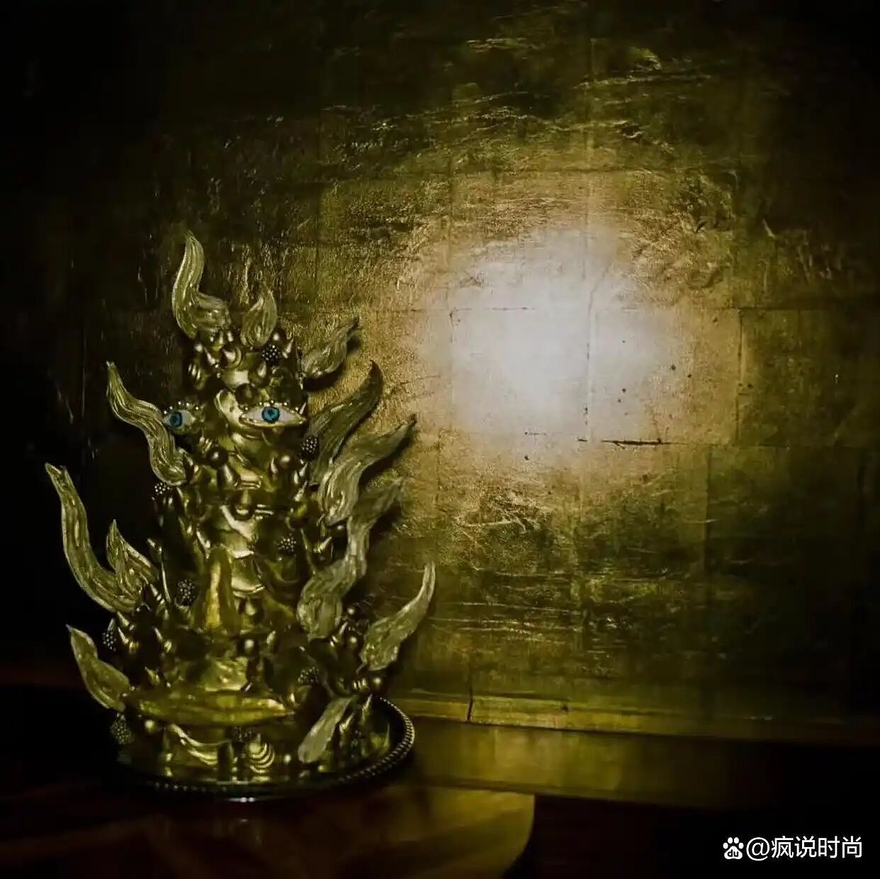 邓文迪又升咖了！女儿长成翻版可儿，打赢继承之战名媛气场拉满…（组图） - 2