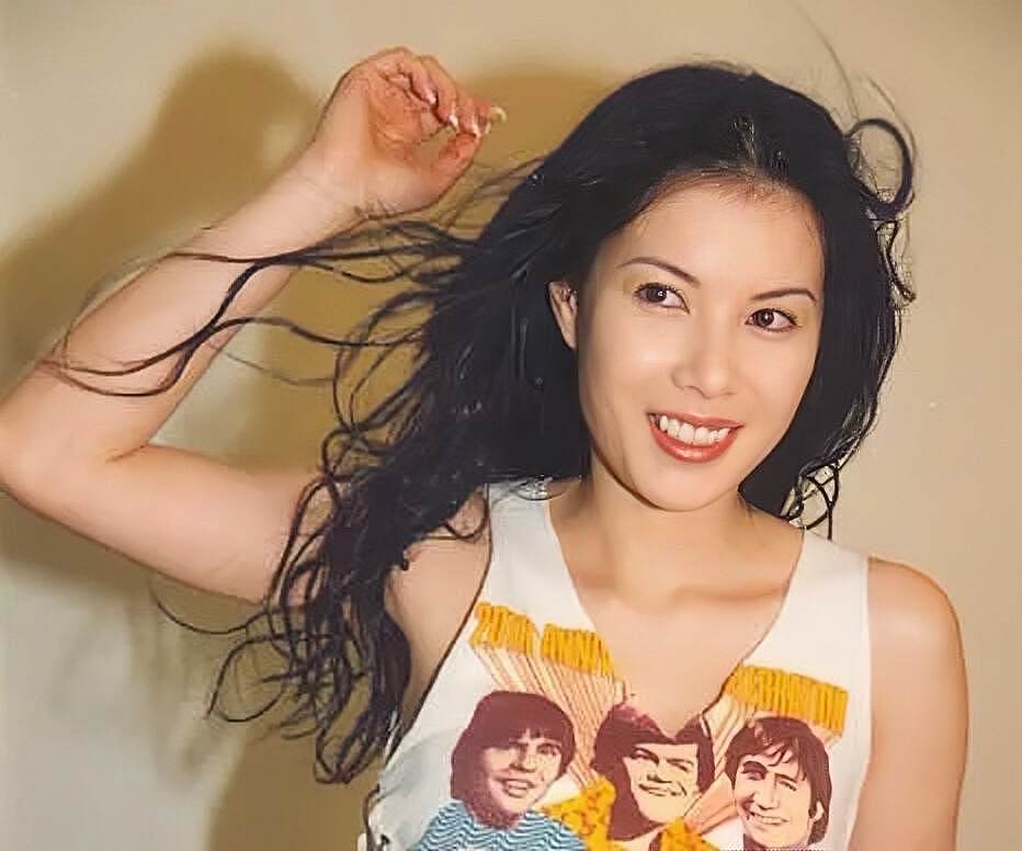 香港知名女星觅第二春，未婚生女当单亲妈妈多年，惨遭律师前任家暴（组图） - 4
