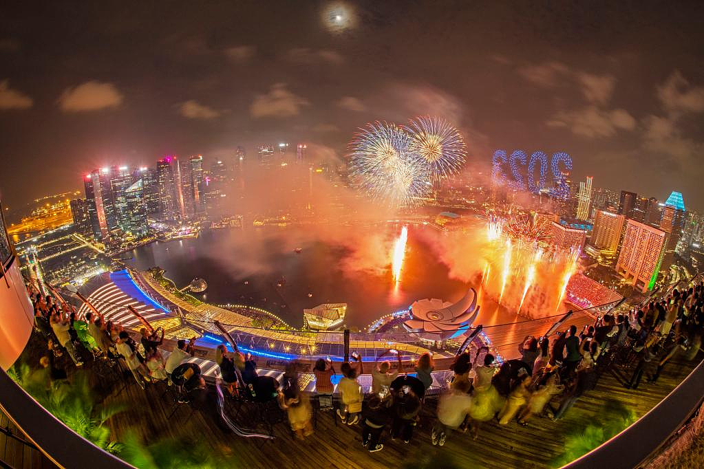 中国爆退近50万张机票,日本损失超820亿!新加坡“笑”称:李光耀早预言到这1天(组图) - 8