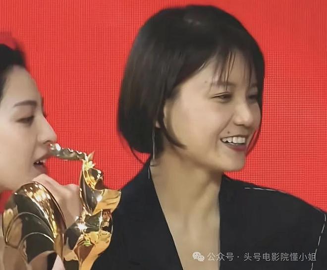 最年轻金鸡奖影帝！易烊千玺被问：想谈恋爱吗？两眼一黑，结巴了（组图） - 24