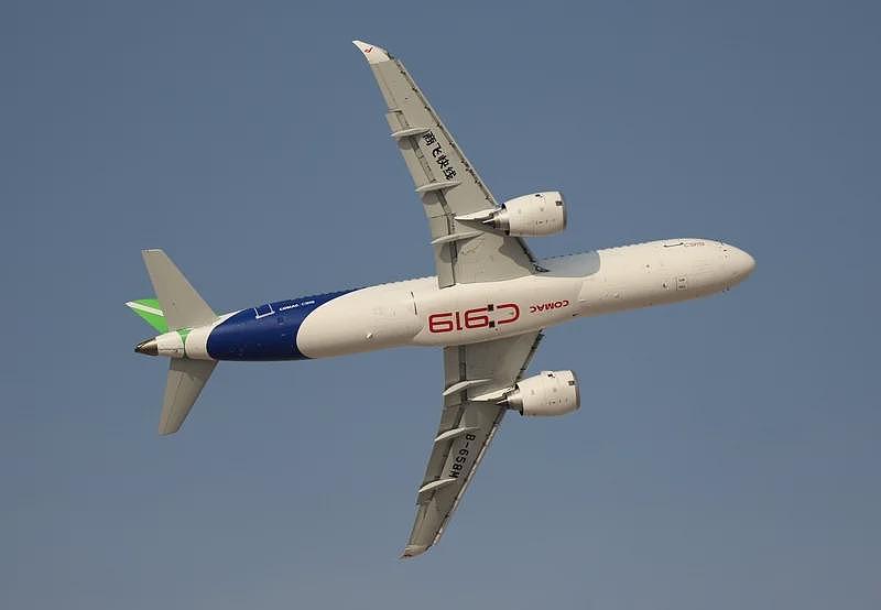 中国C919亮相迪拜上空，空客、波音发声...（组图） - 1