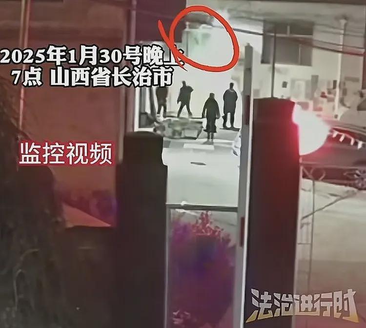 狗咬人案越扒越有?死者妻子是公职,还有建筑公司,参与了整件事(组图) - 2