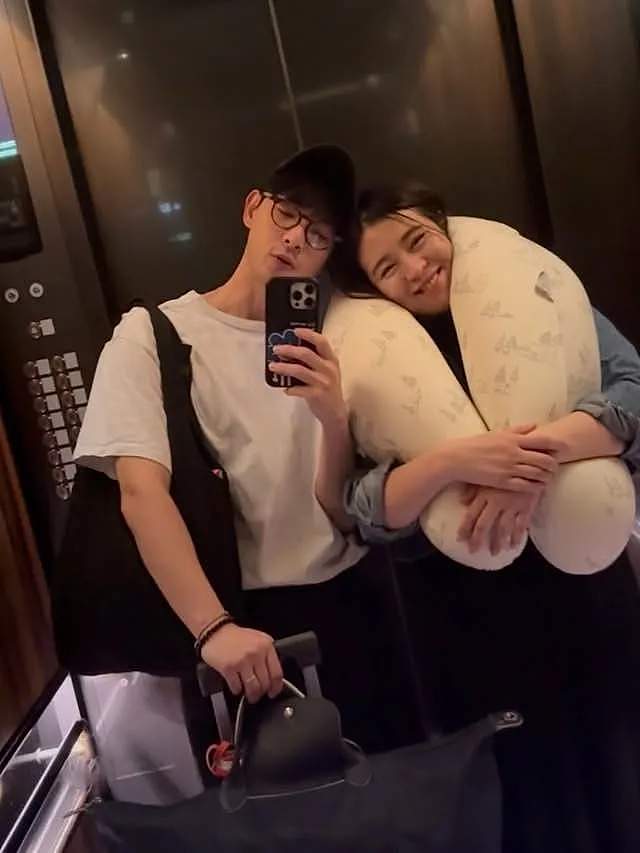 “阿奴”刘品言官宣生女！婚戒套宝宝大脚趾上，产后模样好憔悴（组图） - 10