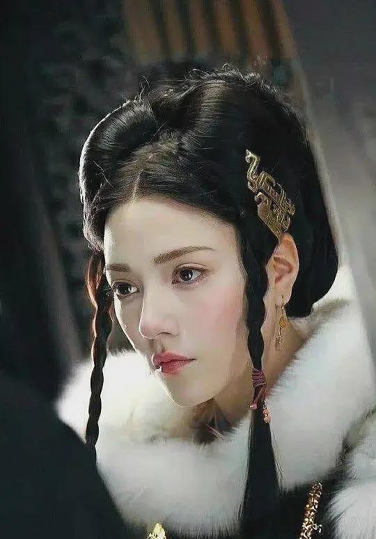 曝霍启山和娜然恋爱，带女方参加弟弟霍启仁婚礼好甜蜜，更多细节曝光（组图） - 4