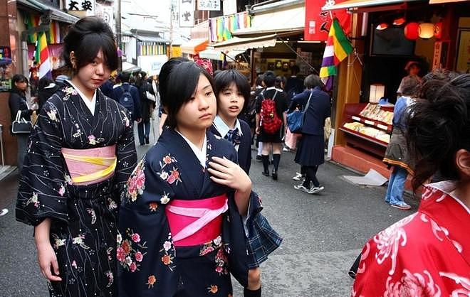 上海藏着五万日本人:不旅游只扎根!一旦开战,后果不堪设想(组图) - 4