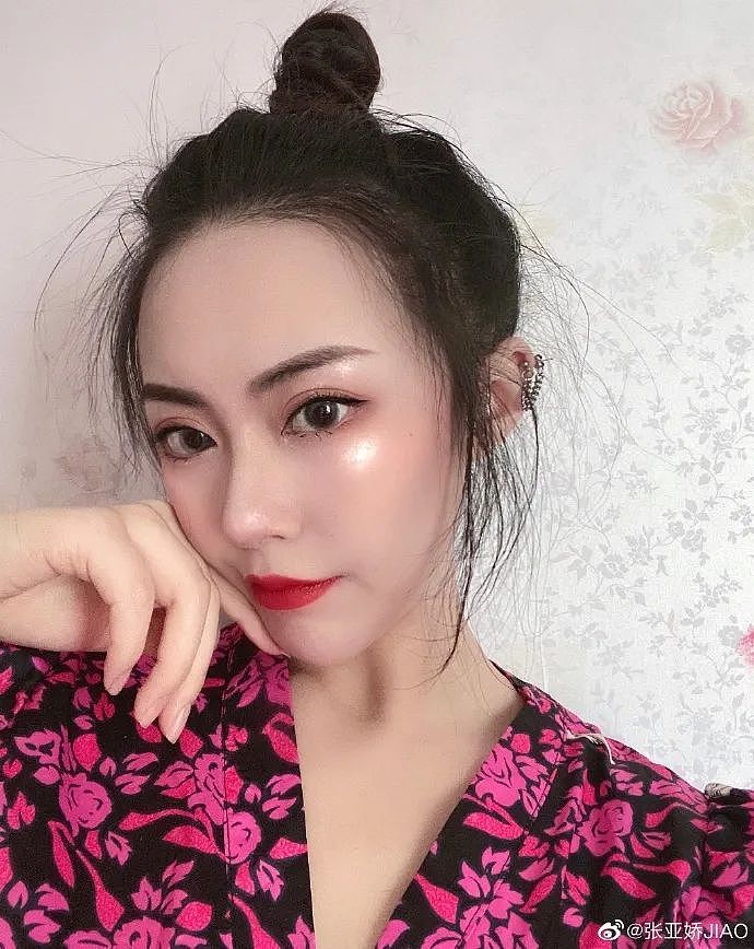 【美女】99年翘臀妹子,一张旗袍照撩爆直男!网友:太犯规了(组 图) - 27