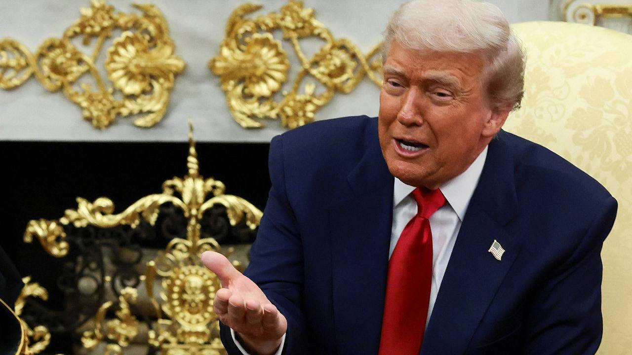 美国据报要求乌克兰割地求和,俄罗斯愿意立即安排普京特朗普通话(组图) - 1