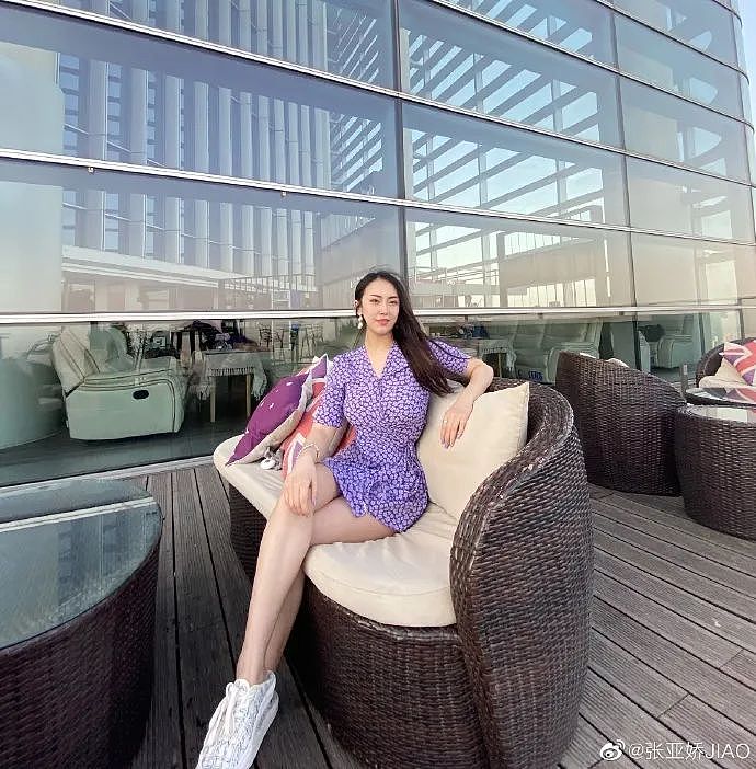 【美女】99年翘臀妹子,一张旗袍照撩爆直男!网友:太犯规了(组 图) - 23