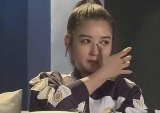 撒谎成性、靠走光博眼球!离婚8年后遭前夫暗讽的何洁,人设彻底崩塌(组图) - 20