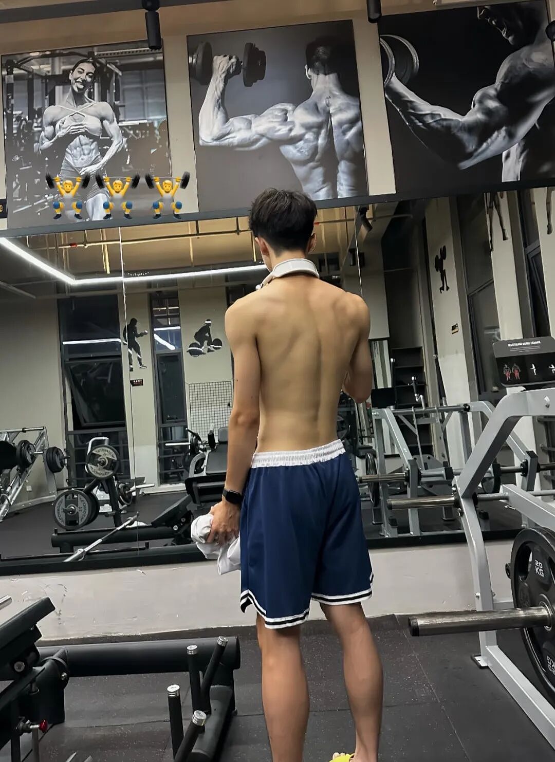 【帅哥】19岁钻石男高已是推特顶流?网友辣评:下一个南王...(组图) - 7