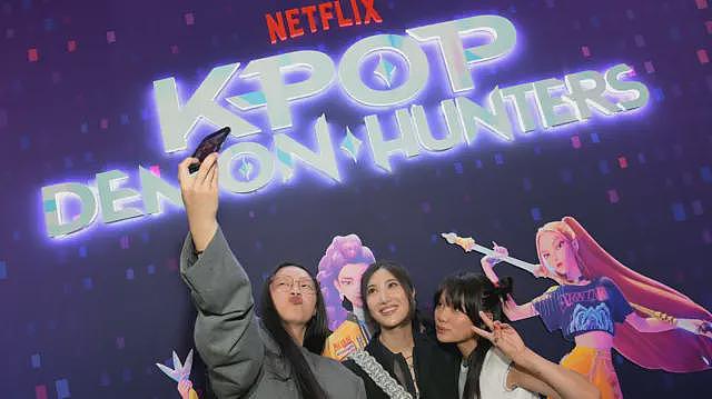 英格兰教会小学禁止《Kpop猎魔女团》歌曲进校园(组图) - 2