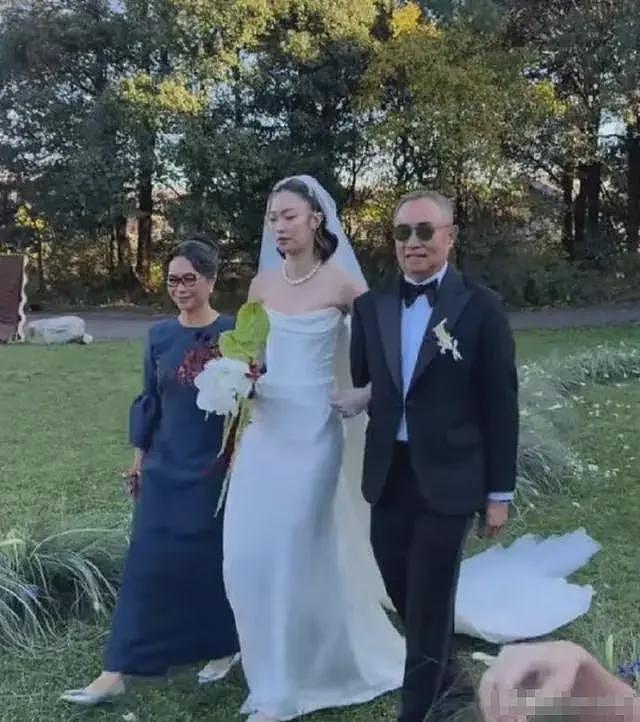 霍家新儿媳家世曝光,看到她再看郭晶晶,才懂为何霍家不娶章子怡(组图) - 4