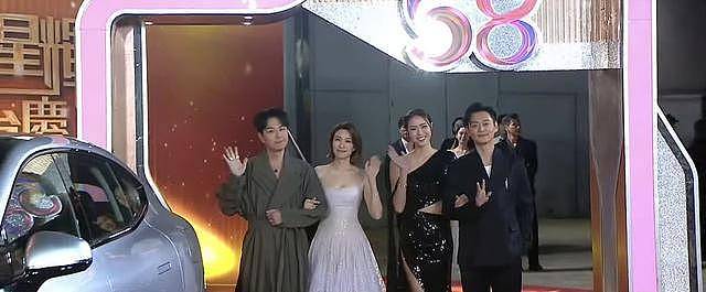 TVB台庆红毯直击！当家花旦穿深V礼服秀事业线（组图） - 1