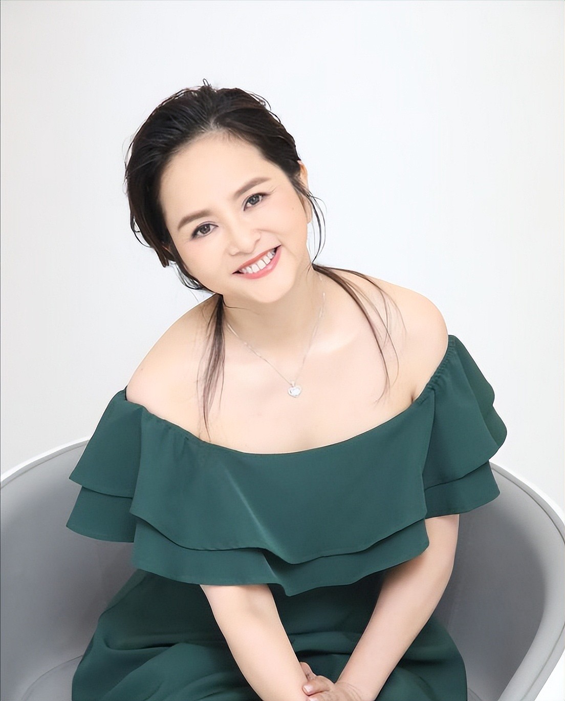 香港知名女星罕见露面,5年豪门梦碎,前夫隔空大爆夫妻秘事(组图) - 8