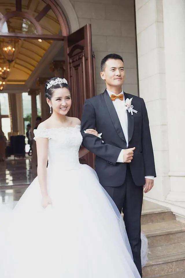 撒谎成性、靠走光博眼球!离婚8年后遭前夫暗讽的何洁,人设彻底崩塌(组图) - 23