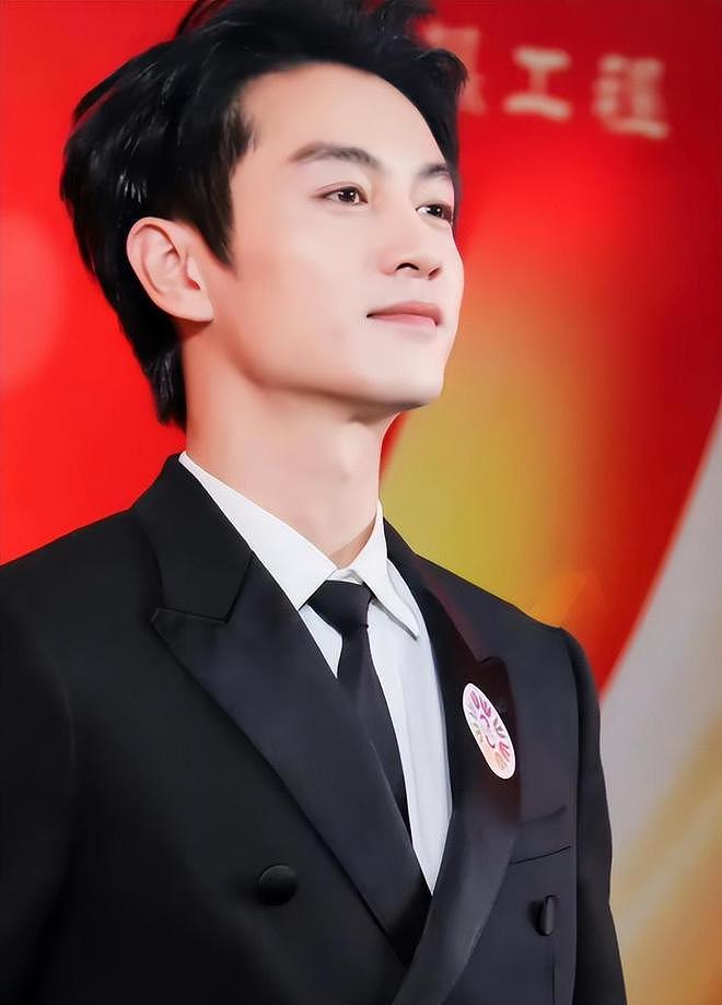 面相变了！38岁陈晓“老来俏”，不要怀疑任何一张能演男主的脸（组图） - 15
