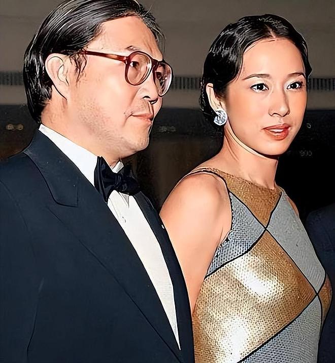 王晶曝霍震霆离婚内幕,罗康瑞朱玲玲早约定好,只为维持豪门体面(组图) - 7