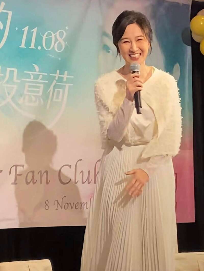 张家辉夫妇素颜吃饭被偶遇,网友大赞保养得宜(组图) - 6