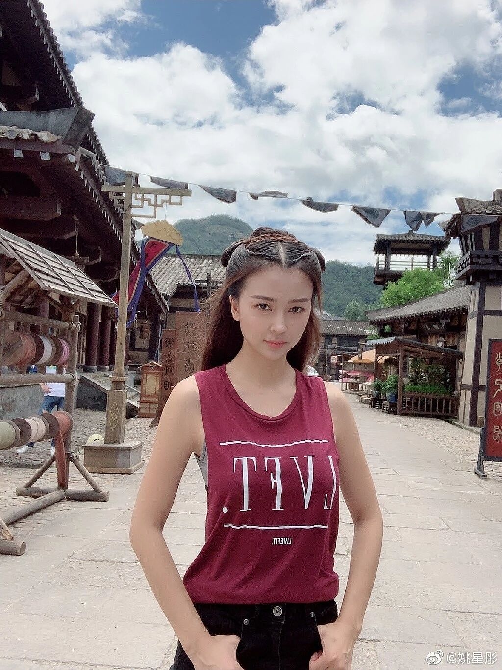 【美女】杨颖的脸+林志玲的身材,连男人装都挡不住她的魅力(组图) - 5